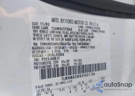 2004 Lincoln Town Car Ultimate z USA, uszkodzony, nr VIN 1LNHM83WX4Y631136